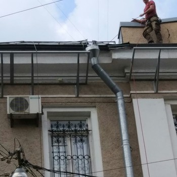 Фасадные работы на улице Заморенова
